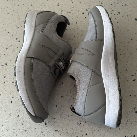 TRAQ by ALEGRIA Cynch Gray Textile Comfort Casual Walking Shoes Men's Size 41 - Picture 3 of 12